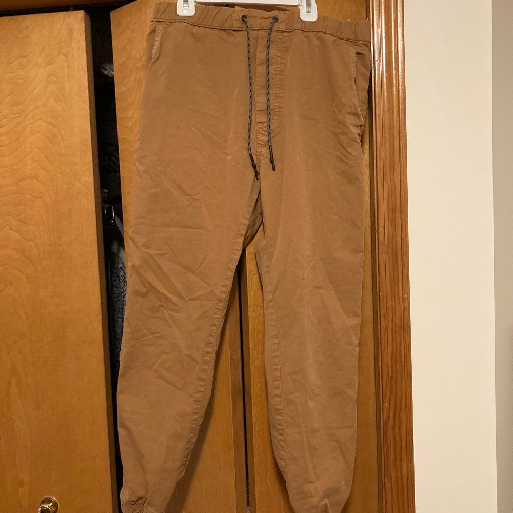 American Eagle joggers